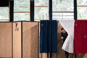 Emmanuel Macron And Brigitte Macron At The Polling Station - Le Touquet