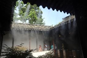 Lingering Garden Installed With Spray in Suzhou