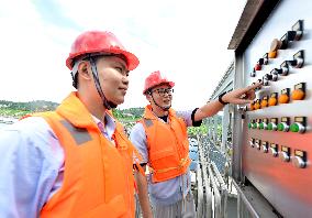 Water Supply Inspection During High Temperature in Chaohu