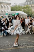 PFW - Viktor and Rolf Street Style