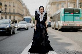 PFW - Viktor and Rolf Street Style