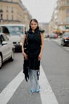 PFW - Viktor and Rolf Street Style