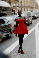 PFW - Viktor and Rolf Street Style