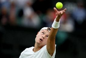 (SP) BRITAIN-LONDON-TENNIS-WIMBLEDON-DAY 8