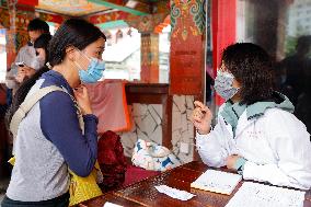 CHINA-SICHUAN-KANGDING-HEALTHCARE CAMPAIGN (CN)