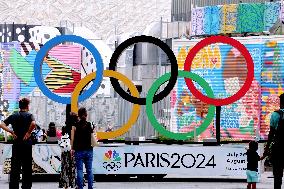 Olympic Rings At North Oculus Plaza - NYC