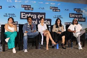 Entra En Mi Vida Film Press Conference