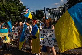 Ukrainian Rally In Front Of The White House Against Russian Missile Attack On A Children’s Hospital