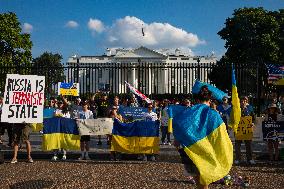 Ukrainian Rally In Front Of The White House Against Russian Missile Attack On A Children’s Hospital