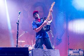 Tom Morello live performs in Villafranca