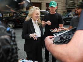 Faye Dunaway At Live With Kelly And Mark - NYC