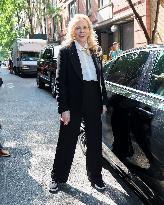 Faye Dunaway At Live With Kelly And Mark - NYC