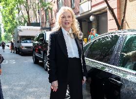 Faye Dunaway At Live With Kelly And Mark - NYC