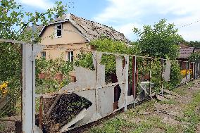 Russian missile attack damages houses in Kyivs Sviatoshynskyi districtRussian missile attack damages houses in Kyivs Sviatoshyns