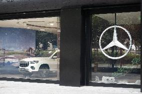 Mercedes-Maybach City Brand Center