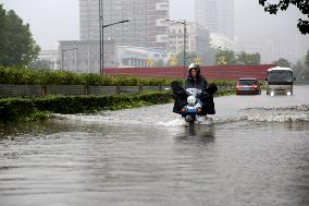 Blue Rainstorm Alert in Lianyungang