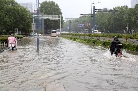 Blue Rainstorm Alert in Lianyungang