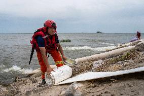 (SpotNews)CHINA-HUNAN-DONGTING LAKE-FLOODWATER-DRAINAGE (CN)