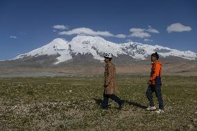 (SP)CHINA-XINJIANG-AKTO-MOUNTAINEERING (CN)