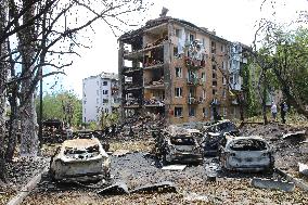 Aftermath of Russian missile attack in Kyivs Holosiivskyi district