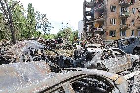 Aftermath of Russian missile attack in Kyivs Holosiivskyi district