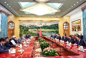 CHINA-BEIJING-WANG HUNING-BANGLADESH-PM-MEETING (CN)