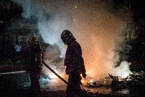 An Agitated End To The Evening In Place République