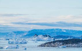 Icebergs And Effects Of Climate Change