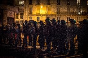 An Agitated End To The Evening In Place République