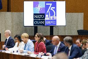 U.S State Department Hosts NATO Roundtable