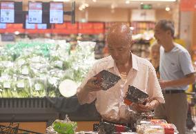 Customers Shop at A Supermarket in Hangzhou