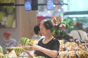 Customers Shop at A Supermarket in Hangzhou