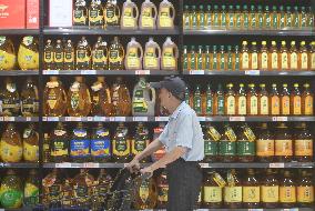 Customers Shop at A Supermarket in Hangzhou