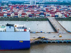 New Energy Vehicles Export in Suzhou Port