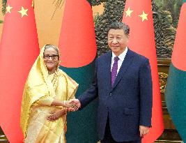 CHINA-BEIJING-XI JINPING-BANGLADESH-PM-MEETING (CN)