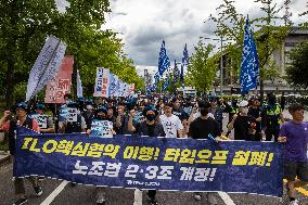 Metalworkers’ Union General Strike Resolution Rally In Seoul