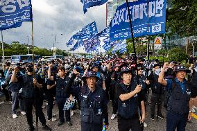 Metalworkers’ Union General Strike Resolution Rally In Seoul