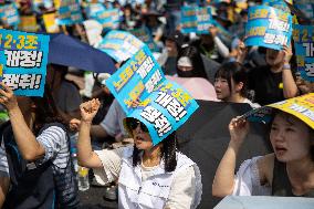 Metalworkers’ Union General Strike Resolution Rally In Seoul