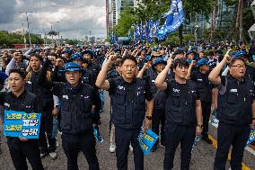 Metalworkers’ Union General Strike Resolution Rally In Seoul