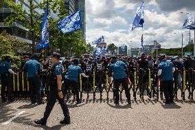 Metalworkers’ Union General Strike Resolution Rally In Seoul