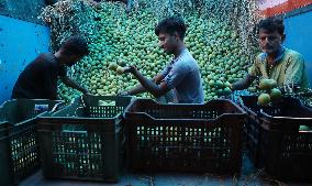 Wholesale Fruit Market In India