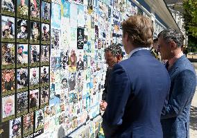 Ukrainian and Dutch FMs pay tribute to late Ukrainian soldiers in Kyiv