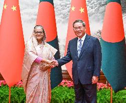 CHINA-BEIJING-LI QIANG-BANGLADESH-PM-MEETING (CN)