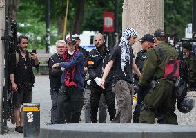 Montreal police descend on McGill to clear pro-Palestinian encampment