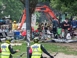 Montreal police descend on McGill to clear pro-Palestinian encampment