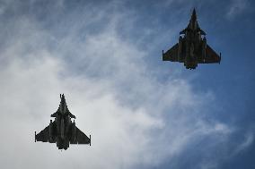 Final rehearsal for the 14 July flypast in Paris FA