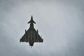 Final rehearsal for the 14 July flypast in Paris FA