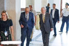 Zelenskyy Meets With Senate Leaders