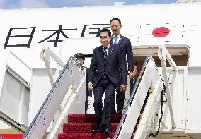 Japan PM arrives in Washington