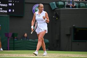 Wimbledon - Krejcikova v Ostapenko Quarter FInal